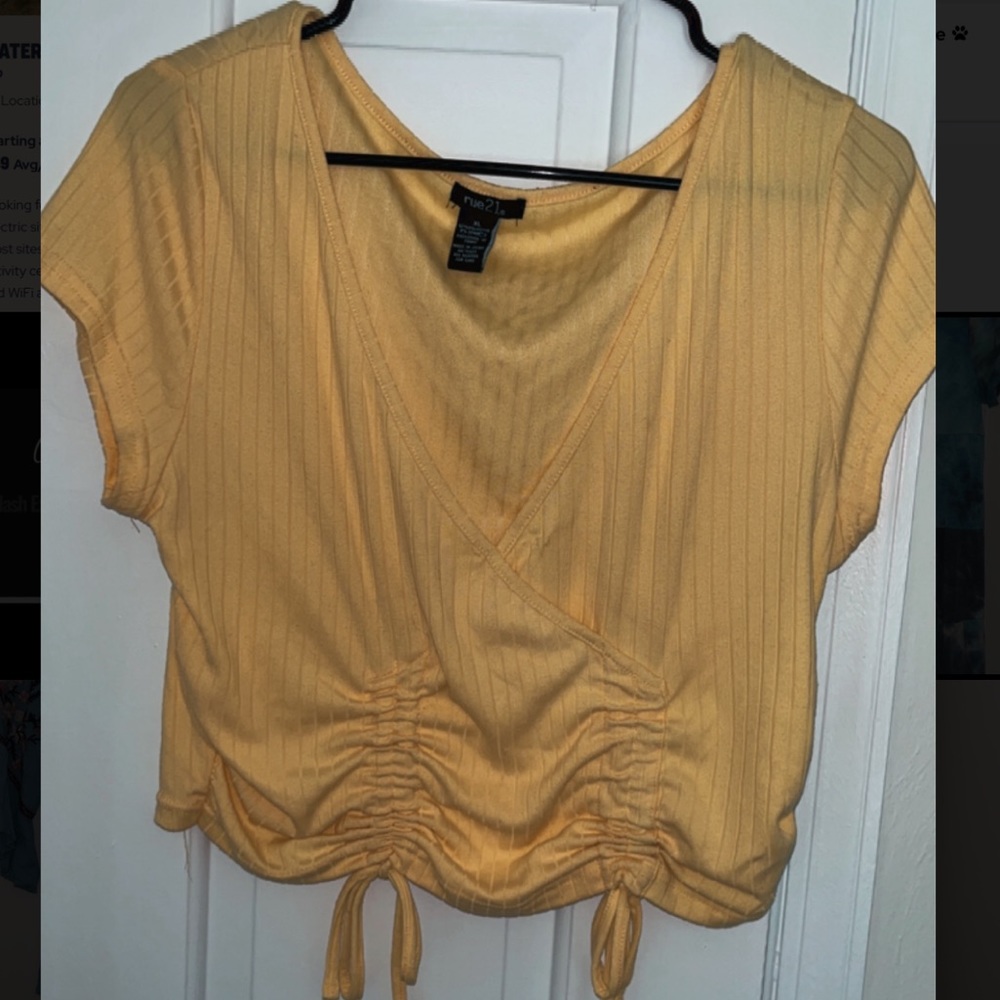 Rue21 Cropped Shirt